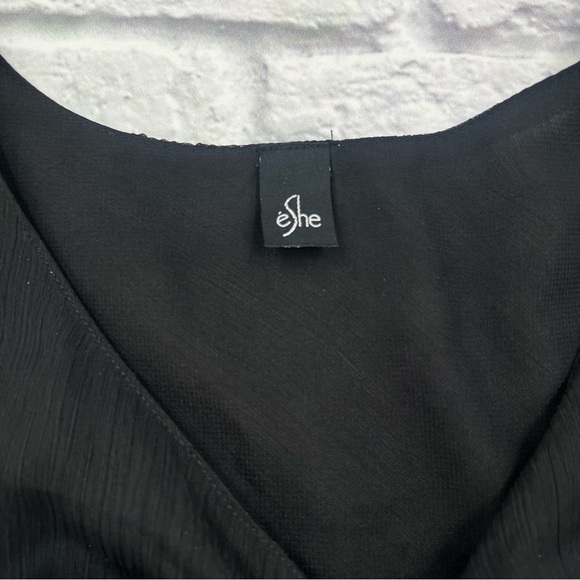 eShe Elegant Black Women's Blouse XL Chiffon Crop Bell Elbow Sleeve - Picture 2 of 8